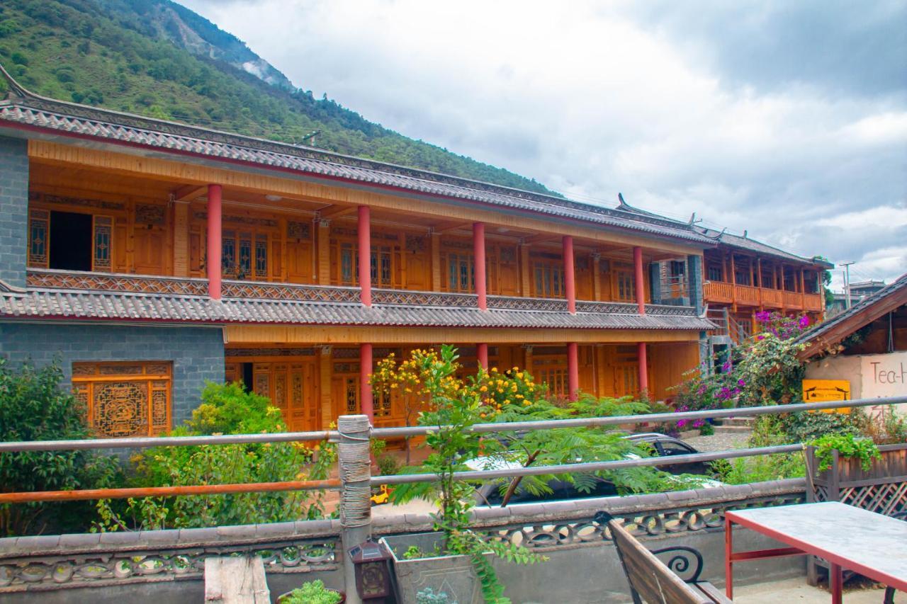 שנגרי - לה Tiger Leaping Gorge Tea Horse Gasthaus מראה חיצוני תמונה