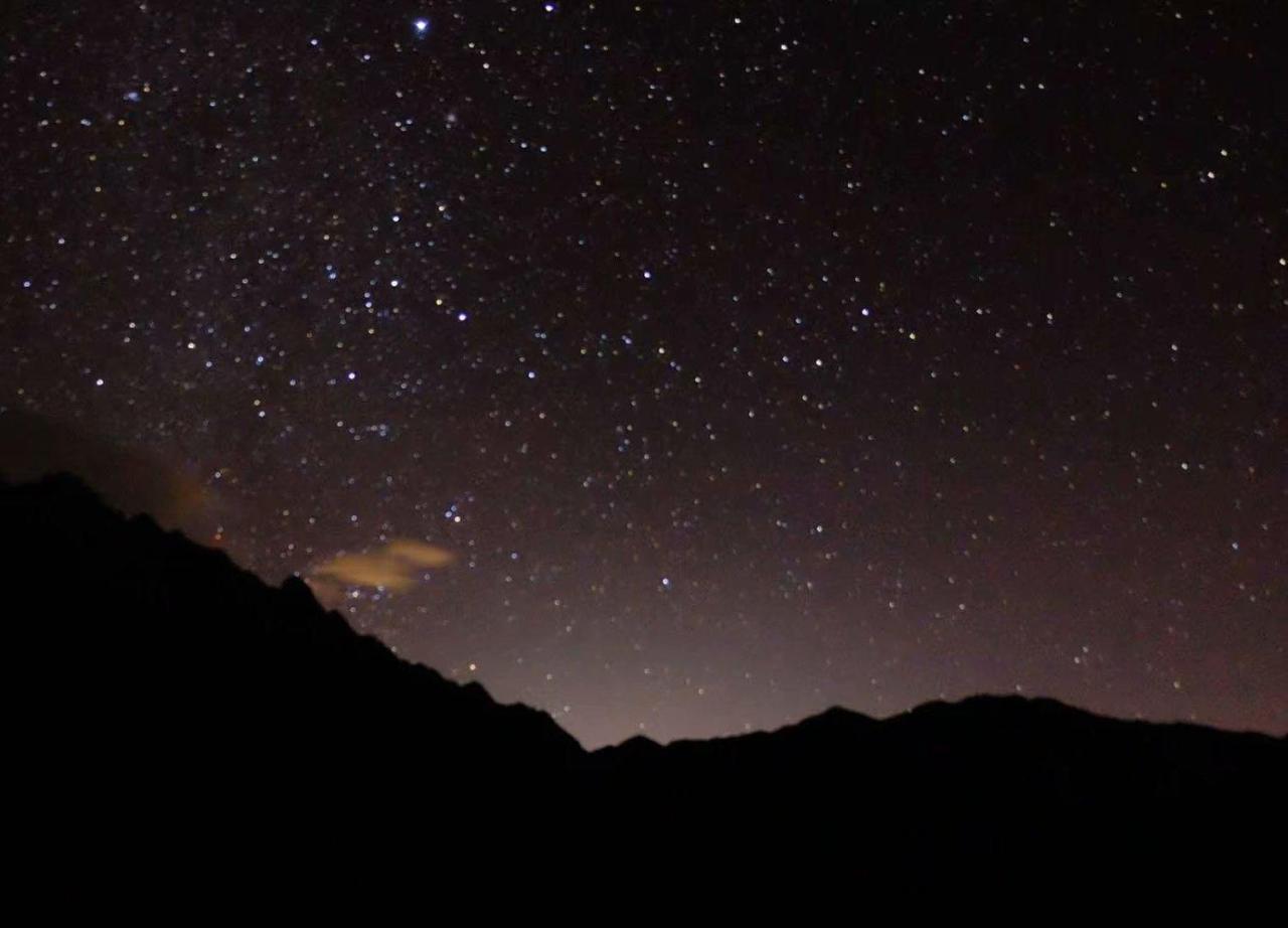 שנגרי - לה Tiger Leaping Gorge Tea Horse Gasthaus מראה חיצוני תמונה